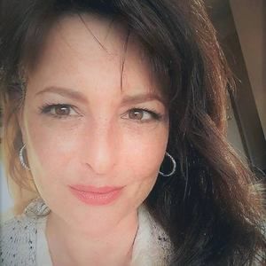 Meet your Posher, Leslie